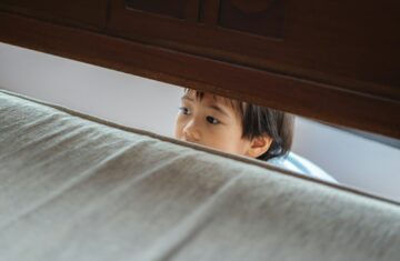 Πώς να βοηθήσουμε το παιδί να προσαρμοστεί όταν φοβάται την αλλαγή