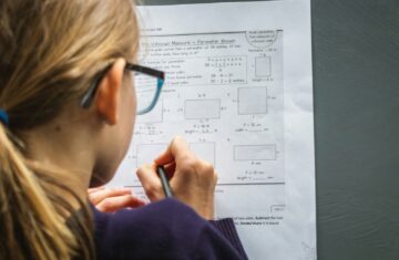 Πώς να βοηθήσουμε τα παιδιά να δουν την αποτυχία ως σύμμαχο και όχι ως εχθρό