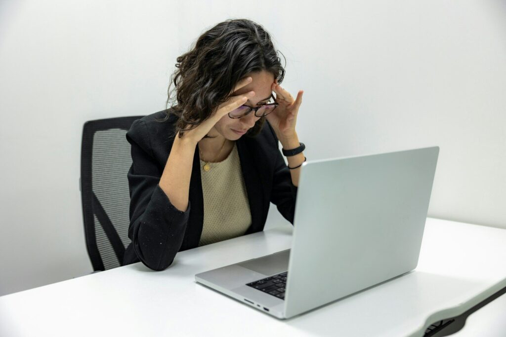Πώς να ξεπεράσεις το burnout χωρίς να αλλάξεις δουλειά