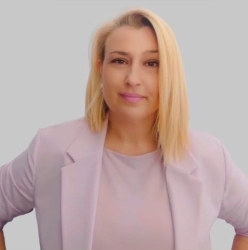 Τζένη Τσελεμπή